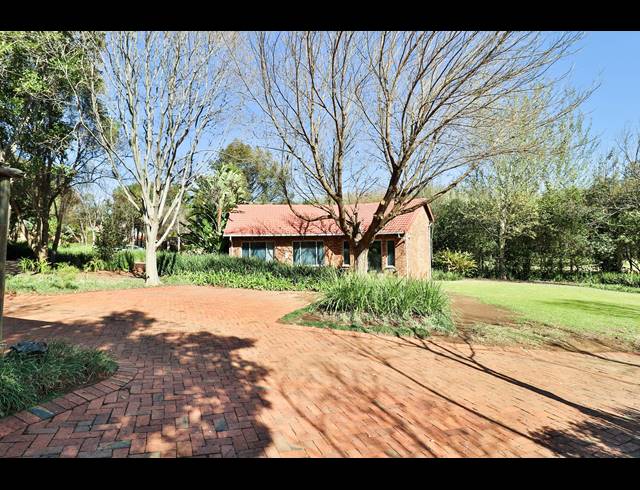 2 BEDROOM HOUSE SOLD IN PRETORIUSPARK